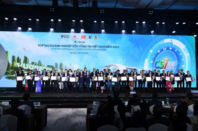 Vietnam's Top 100 Sustainable Businesses in 2024 Honored