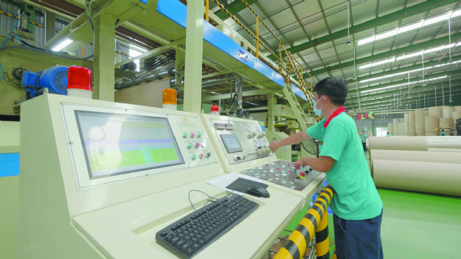 Focus on developing key industries